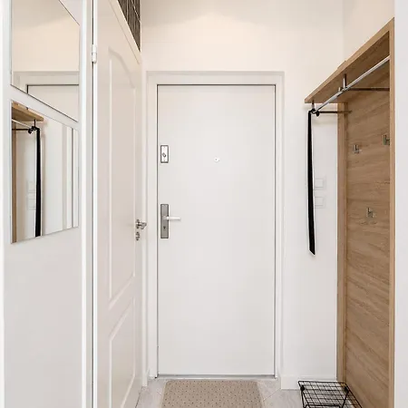 Plac Unii & Lazienki Apartamento *